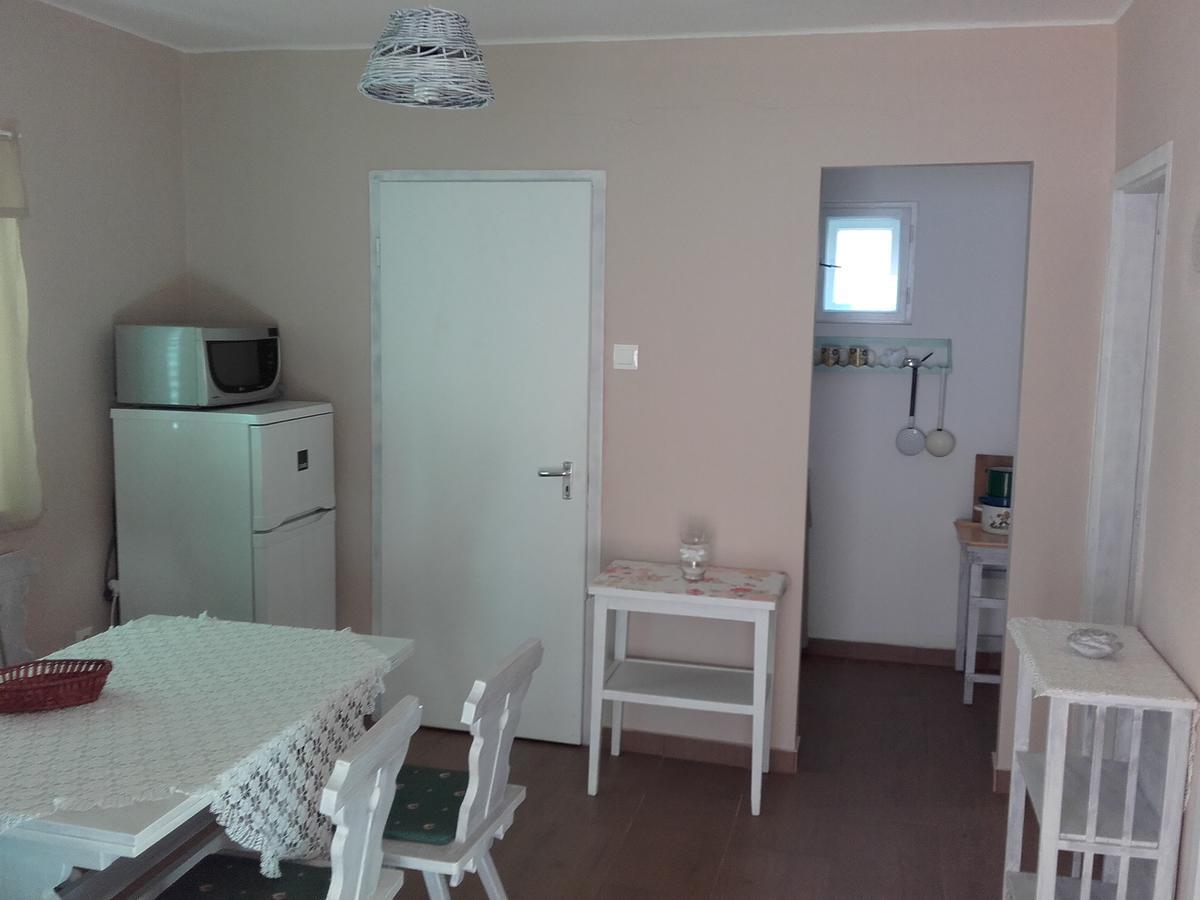 Menta Apartman Мезёкёвешд Экстерьер фото