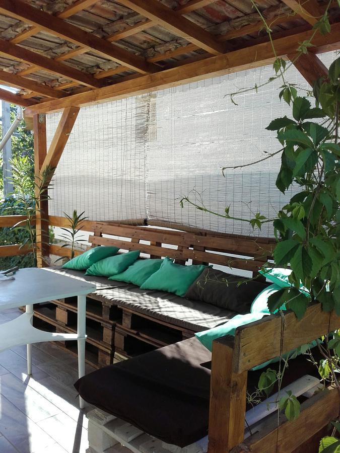 Menta Apartman Мезёкёвешд Экстерьер фото